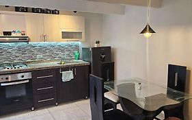 Hermosa casa con espacios independientes cerca a Mall plaza